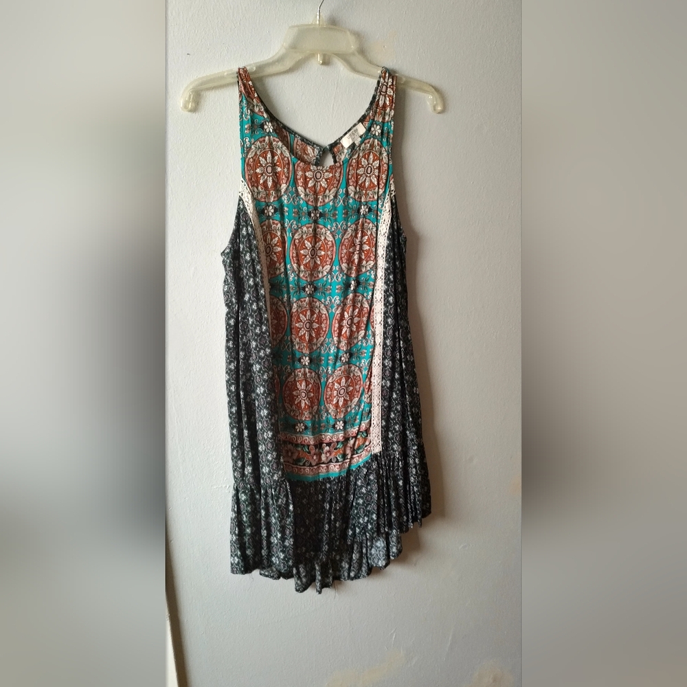 5/$25 Umgee Pink and Blue Pleated Maxi Dress for Resort Wear